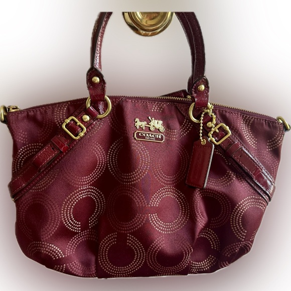 COACH “Madison” burgundy bag! - Picture 8 of 14